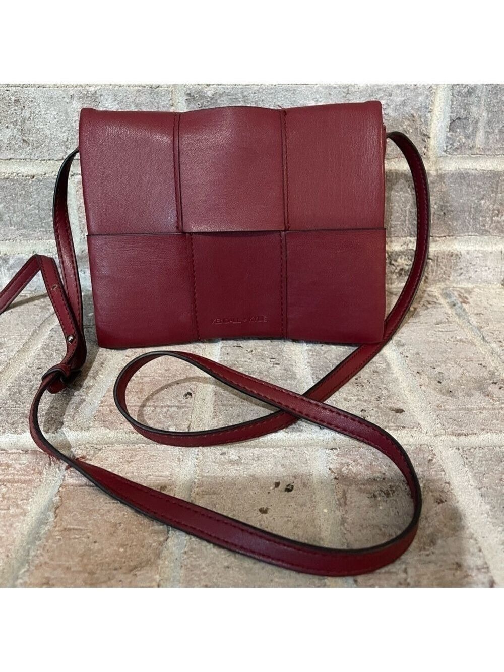 Purse - Picture 1 of 12